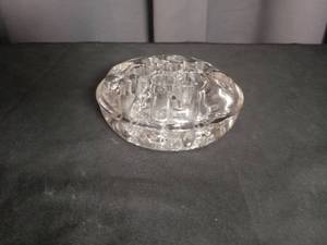 lot 2876 image: Clear Glass Palm Tree Trinket Dish