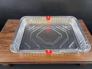 lot 2569 image: Disposable Aluminum Cake Pans - Set of 2