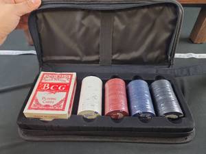 lot 2576 image: BCG Texas Holdem Poker Set with Chips and Cards