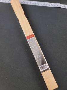 lot 2591 image: WM 375 1-Gallon Paint Stir Stick 5pck