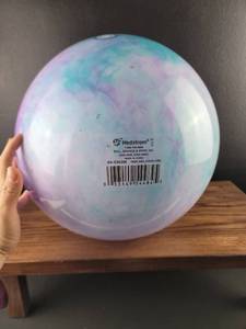 lot 5546 image: Hedstrom Marble Pattern Play Ball