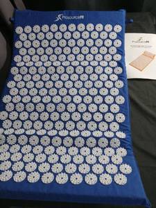 lot 2836 image: ProsourceFit Acupressure Mat and Pillow Set