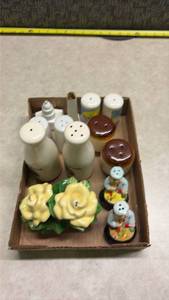 lot 1036 image: Decorative Salt and Pepper Shaker Collection - One Yellow Rose is Glued. (SS)