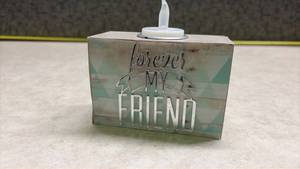 lot 1098 image: Forever My Friend Tea Light Holder. (SSGrandma)