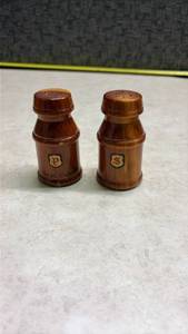 lot 1129 image: Royal Gorge Colorado Wooden Salt and Pepper Shakers. (SS)