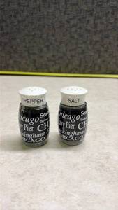 lot 1131 image: Chicago Landmarks Salt and Pepper Shakers Set(SS)