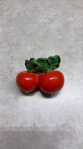 lot 1170 image: Ceramic Tomato Salt and Pepper Shakers. (SS)