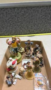 lot 1192 image: Boyds Bears Collection - Folk Art Figurines