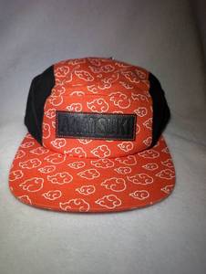 lot 2126 image: Akatsuki Cloud Pattern Snapback Hat