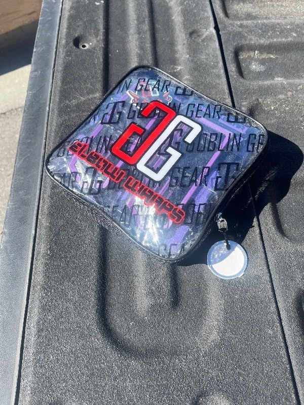lot 26 image: Purple Camo Quality Weight Lifting Elbow Wraps - With Carrying bag - Sold out Limited Color Retails $77