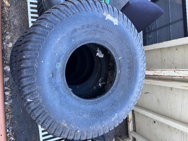 lot 623 image: HI-RUN LAWN & Garden Tire - 20 x 8.00-8 NHS