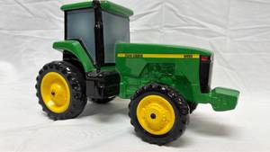 John Deere 8400 Tractor Bank