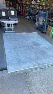lot 131 image: Weldon Collection gray area rug 114 x 90 in