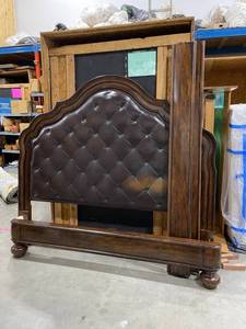 lot 301 image: Bernhardt Furniture leather tufted king size headboard, footboard, side rails and slats Headboard is 72 x 80 inSome discoloration on headboard