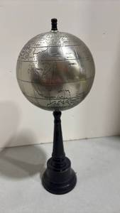 lot 1020 image: Decorative Silver Metal World Globe with Black Stand 15 inches tall
