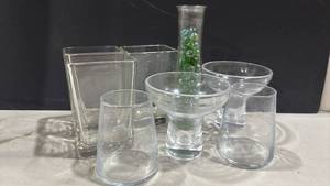 lot 1052 image: Mixed  Glassware