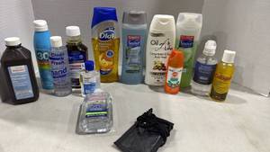 lot 1078 image: Personal Care and Hygiene Product Bundle
