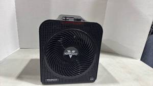 lot 1084 image: Vornado Velocity VH200 Space Heater