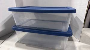 lot 1122 image: Sterilite 12 qt storage boxes