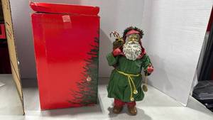 lot 2019 image: Possible Dreams Clothtique Santa Figure