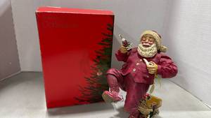 lot 2020 image: Possible Dreams Santa Figurine with Original Box