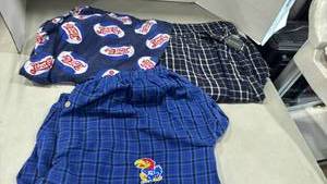 lot 2080 image: Mens pajama bottoms size L