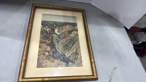 lot 2157 image: Framed wall decor 15x11