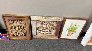 lot 2202 image: Wall decor largest 16x16
