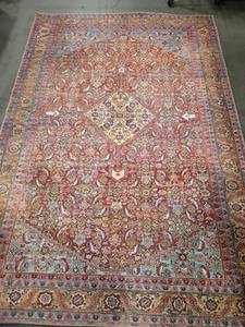 lot 3001 image: Area Rug.  Loren Collection.  5ft x 7ft 6.  Made in Turkey  Comes with anti slip pad