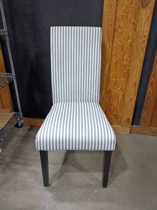 lot 3011 image: Blue and White Striped Vanity Chair