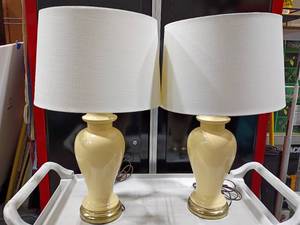 lot 3014 image: 2 Table Lamps.  29 in tall