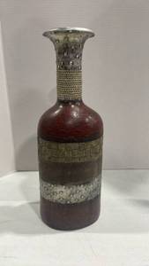 lot 3104 image: Vase 17 in tall