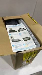 lot 3123 image: Comfort Expression new in box dog bed