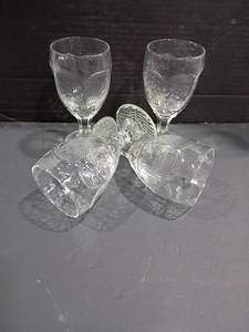 lot 3134 image: 4 Clear Glass Goblets with Textured Base