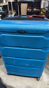 lot 3157 image: Samsonite hard shell suitcase 30x20x12