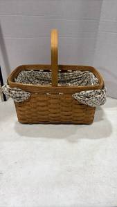 lot 4012 image: Longaberger Handwoven Market Basket with Heart Liner