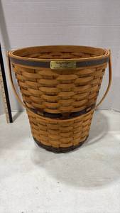 lot 4014 image: Longaberger 1989 JW Collection Bankers Waste Basket