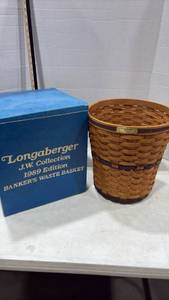 lot 4022 image: Longaberger J.W. Collection 1989 Bankers Waste Basket