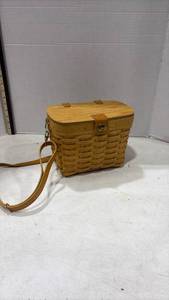 lot 4043 image: Longaberger Basket Purse with Floral Liner