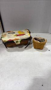 lot 4062 image: Longaberger Recipe Basket Set with Cookie Pattern Liner