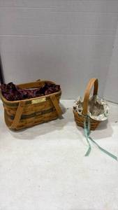 lot 4068 image: Longaberger Seasons Greetings Basket Set