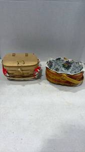lot 4069 image: Longaberger Handwoven Baskets with Floral Liners