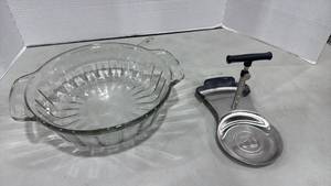 lot 5008 image: Anchor Hocking glass dish and more