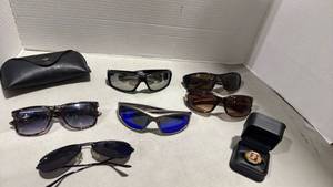 lot 5019 image: Sunglasses and one case with Marine Corp ring