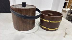 lot 5034 image: Wooden nut bowl and ice bucket