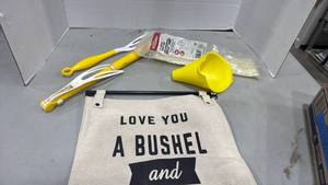 lot 5042 image: Love You a Bushel and a Peck wall decor, Swiffer dusters and more