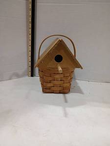 lot 4075 image: Longaberger Basket. Birdhouse