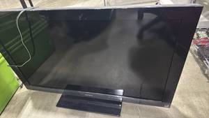 lot 3026 image: Sony 40 inch tv no remote
