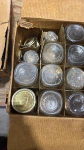 lot 3179 image: Mason jars