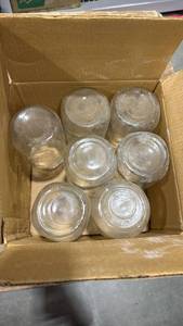 lot 3182 image: Mason jars